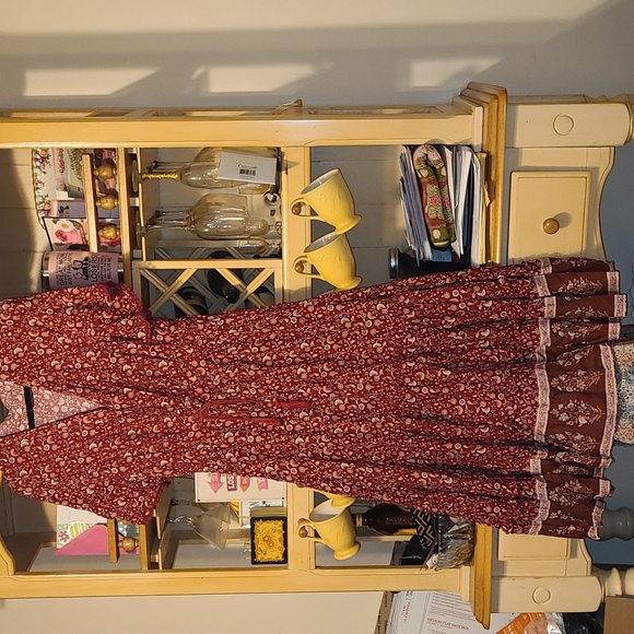Bohemian Wonders Dresses & Skirts - Stunning Boho dress size lg. Beautiful red with flowers. Tier at the bottom.